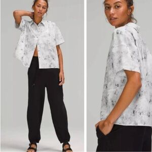 Lululemon button up crop  | Size: 4